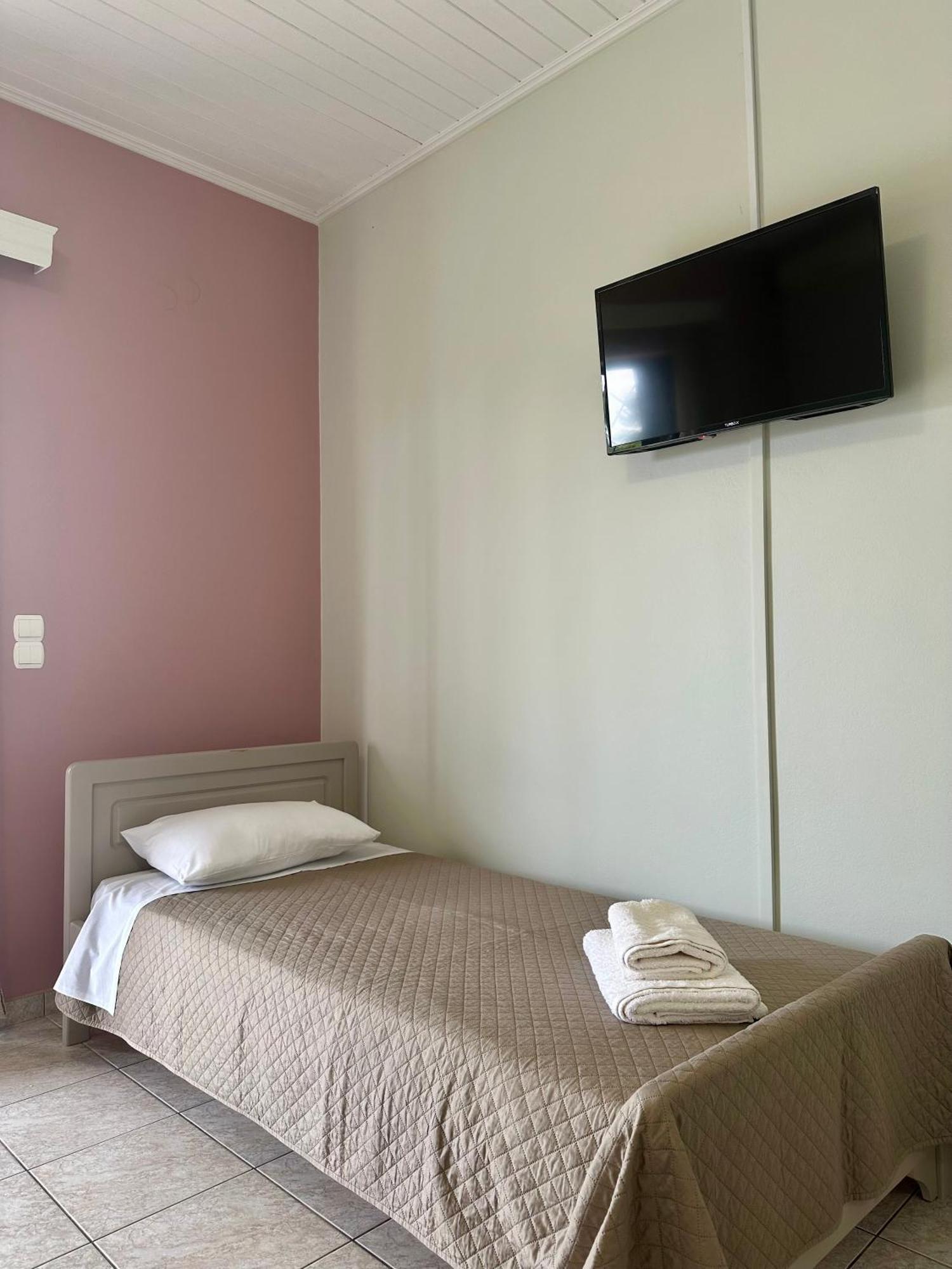 Odysseas Rooms Kalo Nero Eksteriør billede