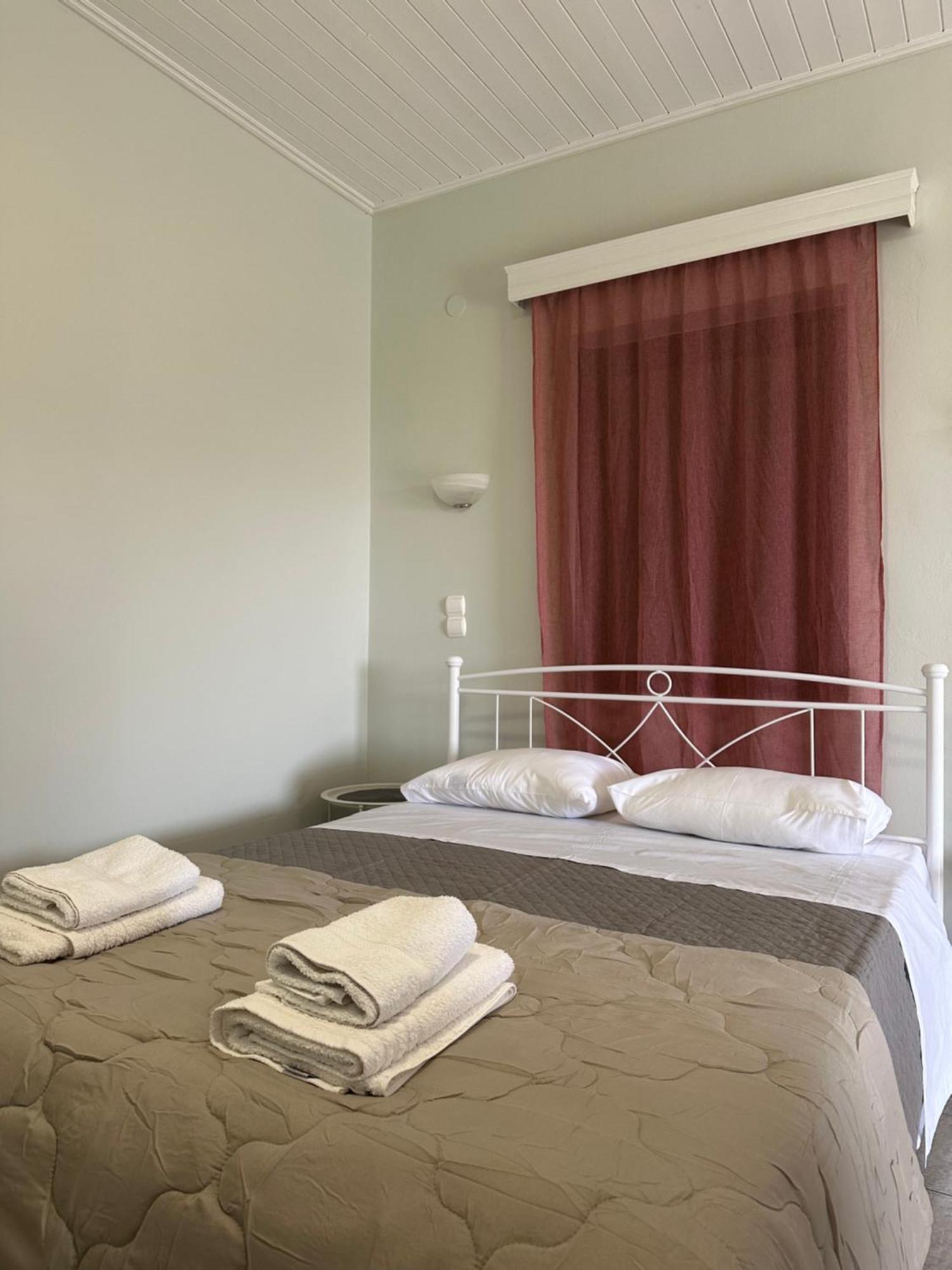 Odysseas Rooms Kalo Nero Eksteriør billede